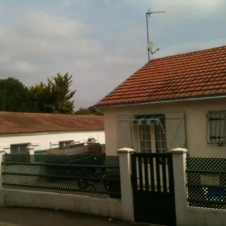 Maison La Faute-sur-mer, 2 Pieces, 4 Personnes - Fr-1-476-29 Casa de Férias La Faute-sur-Mer